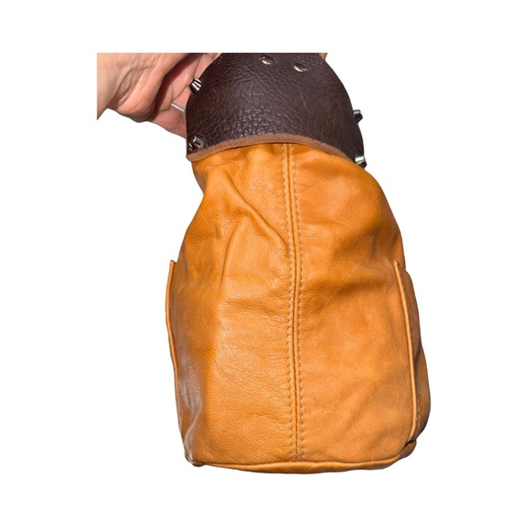 cognac-colored slouchy leather hobo bag - Picture 12 of 15